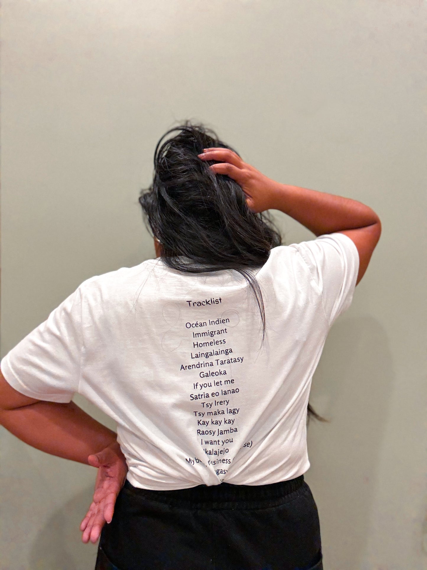 Niuraza - "Immigrant" T-shirt