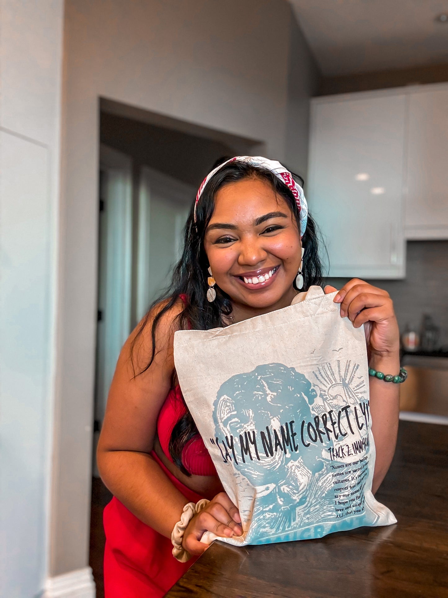 Niuraza "Immigrant" Tote Bag